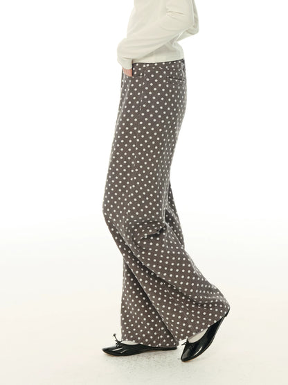 Discover the perfect blend of effortless style and practical elegance with these American Coffee Retro Polka Dot Casual Pants. Designed for the modern woman who values both fashion and functionality, these trousers feature a charming polka dot patter