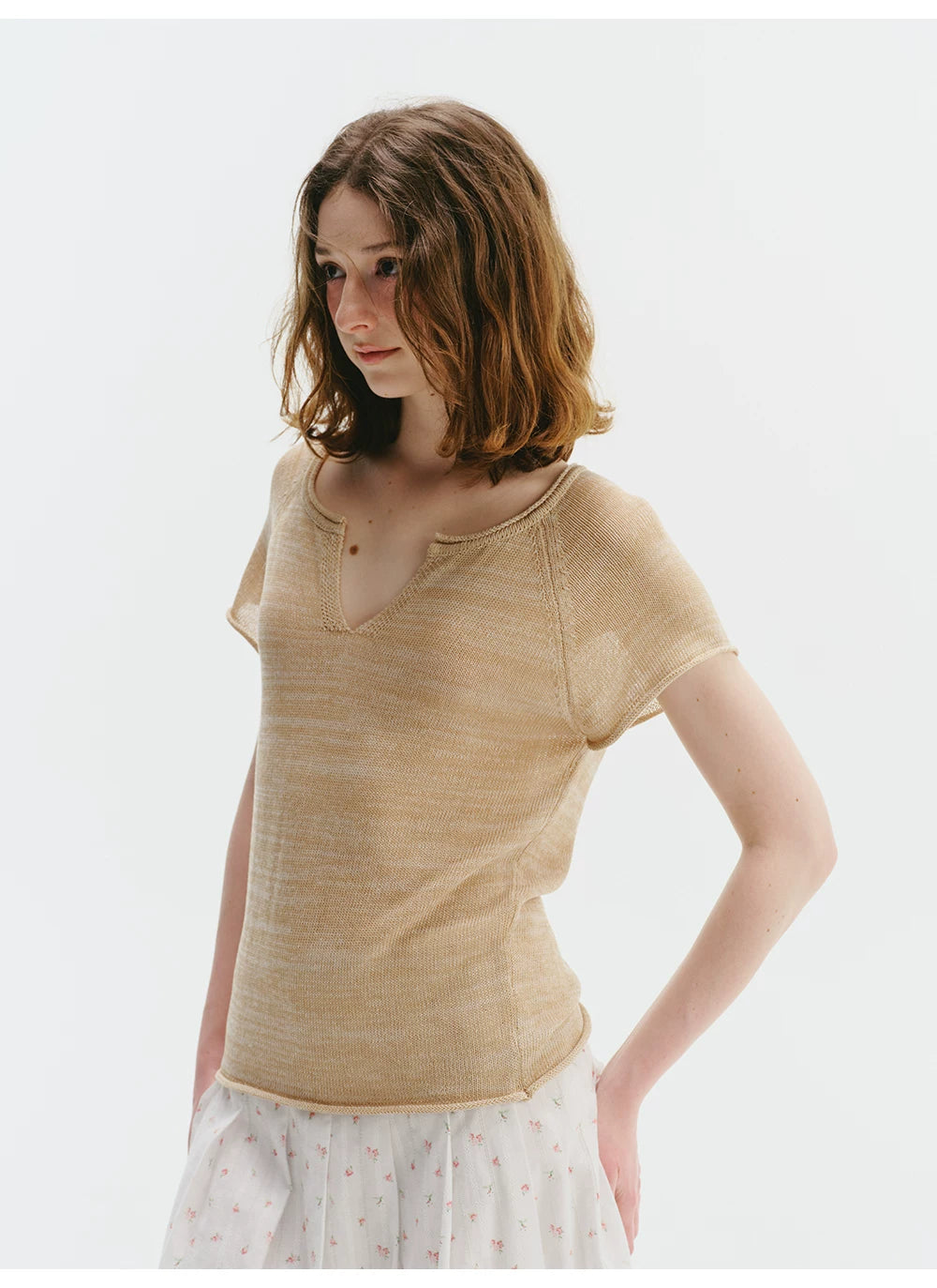 Linen V-Neck Knit Top