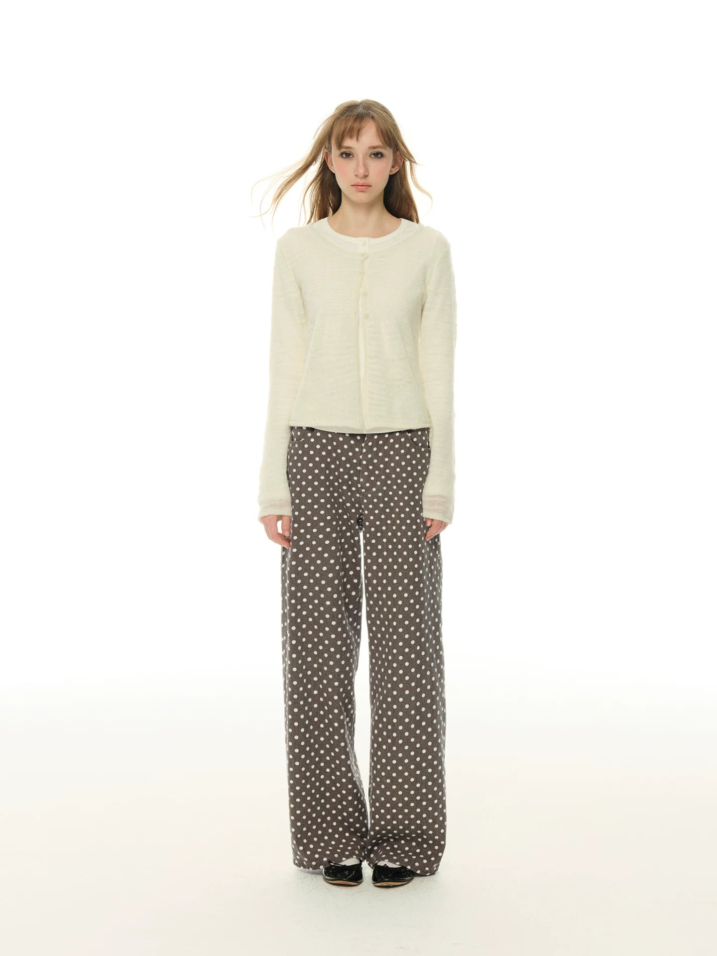 Discover the perfect blend of effortless style and practical elegance with these American Coffee Retro Polka Dot Casual Pants. Designed for the modern woman who values both fashion and functionality, these trousers feature a charming polka dot patter